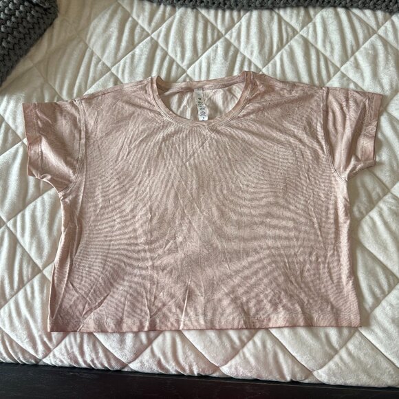 lululemon Cates Tee - Picture 2 of 4